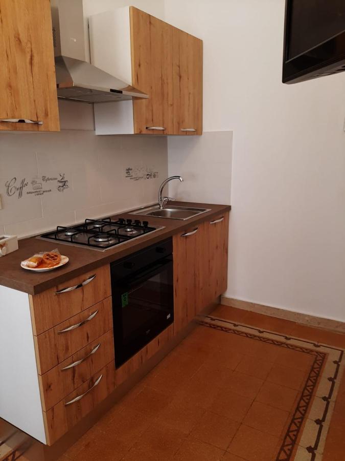 Casa Vacanze Mannina 카스텔라마레델골포 외부 사진