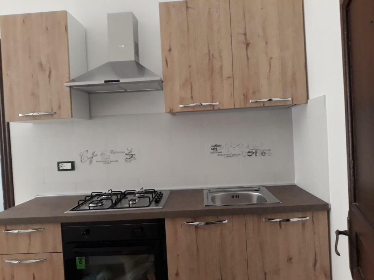Casa Vacanze Mannina 카스텔라마레델골포 외부 사진