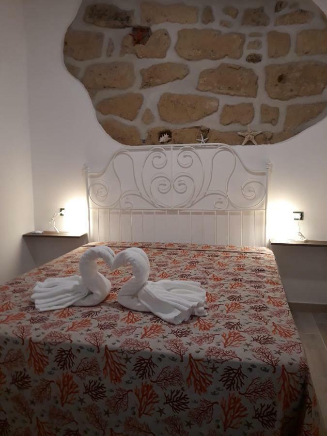 Casa Vacanze Mannina 카스텔라마레델골포 외부 사진