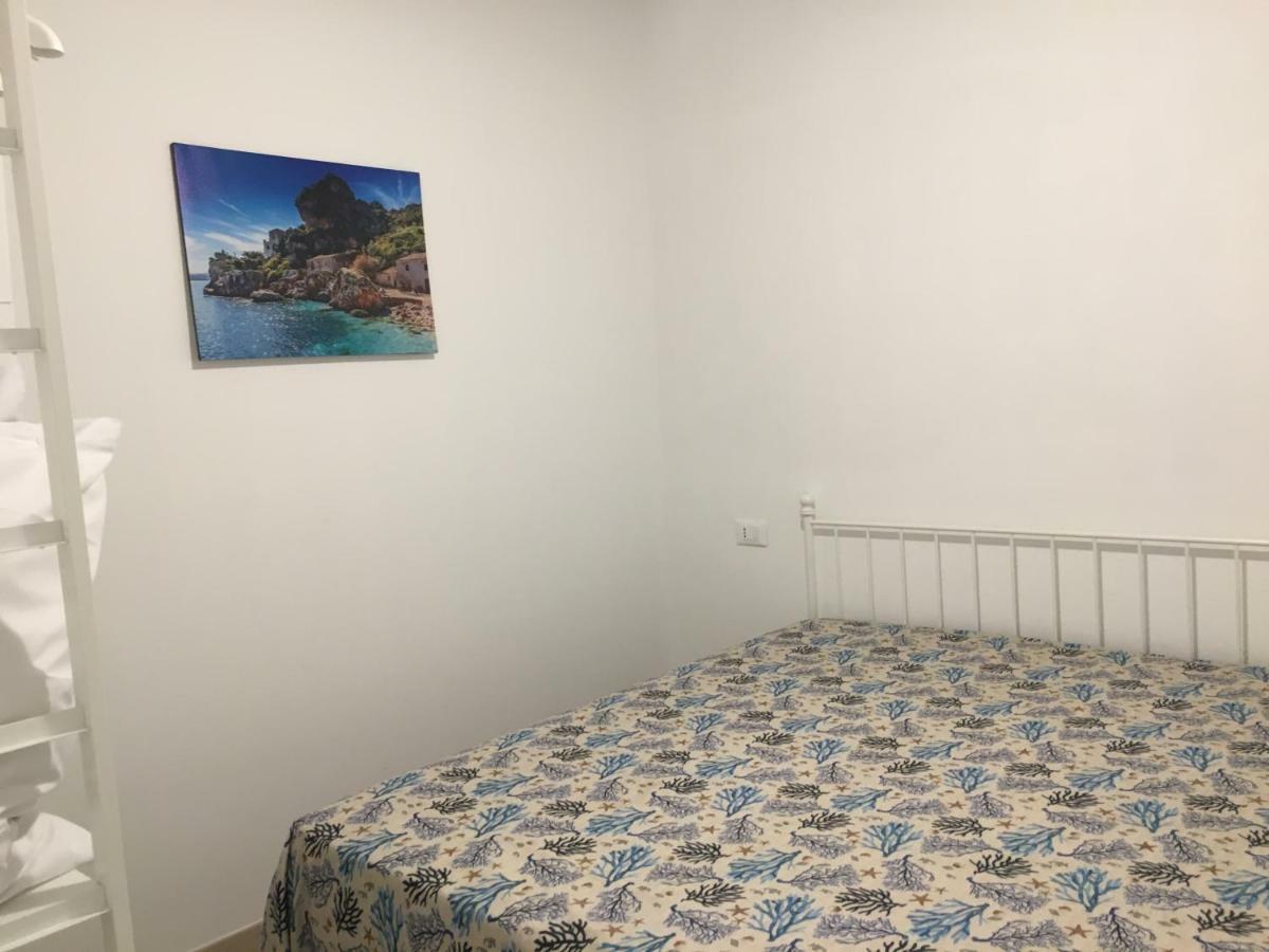 Casa Vacanze Mannina 카스텔라마레델골포 외부 사진