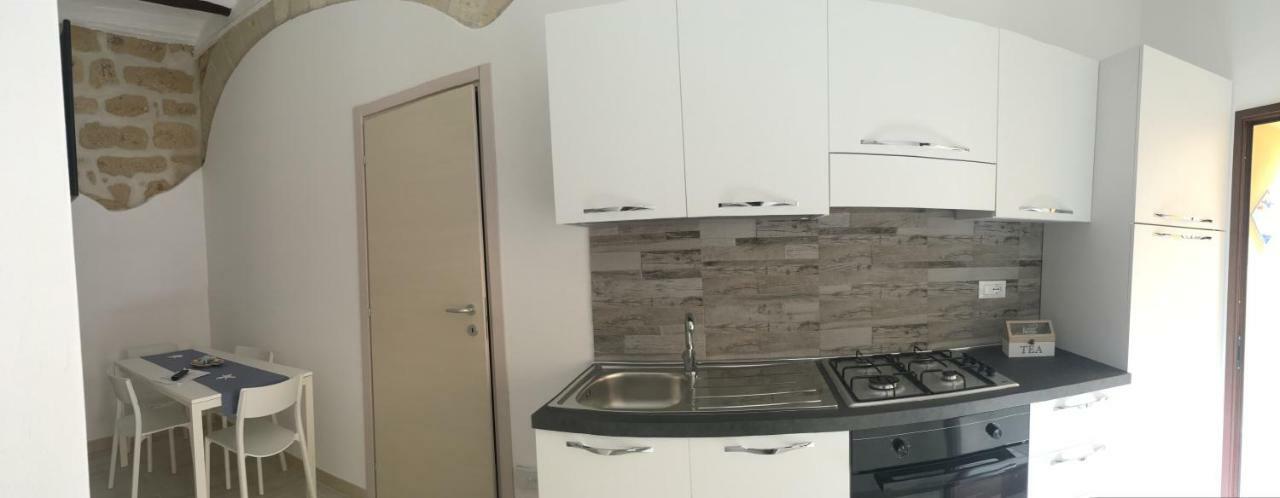 Casa Vacanze Mannina 카스텔라마레델골포 외부 사진