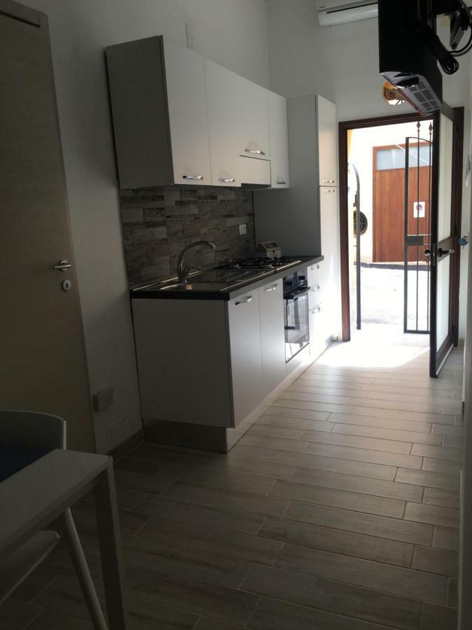 Casa Vacanze Mannina 카스텔라마레델골포 외부 사진
